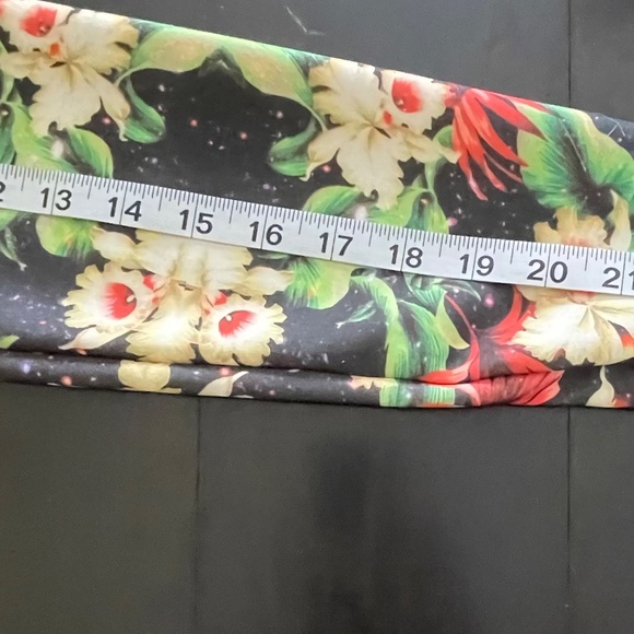 Hype long sleeve women’s shirt size 6, street style brand, psychedelic graphics - Picture 8 of 9